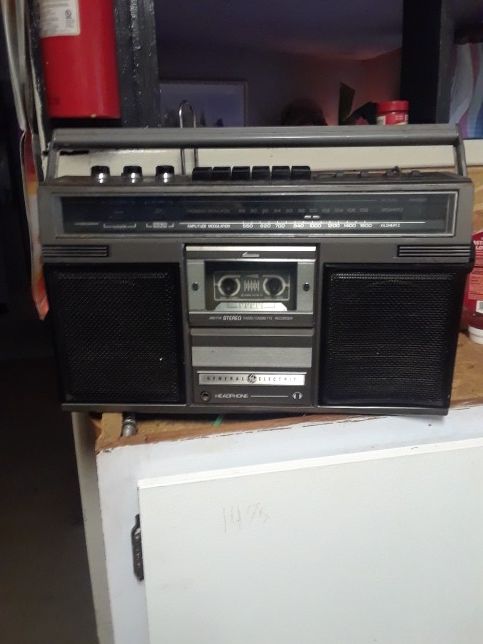 Gm 1960s 1970s antique radio