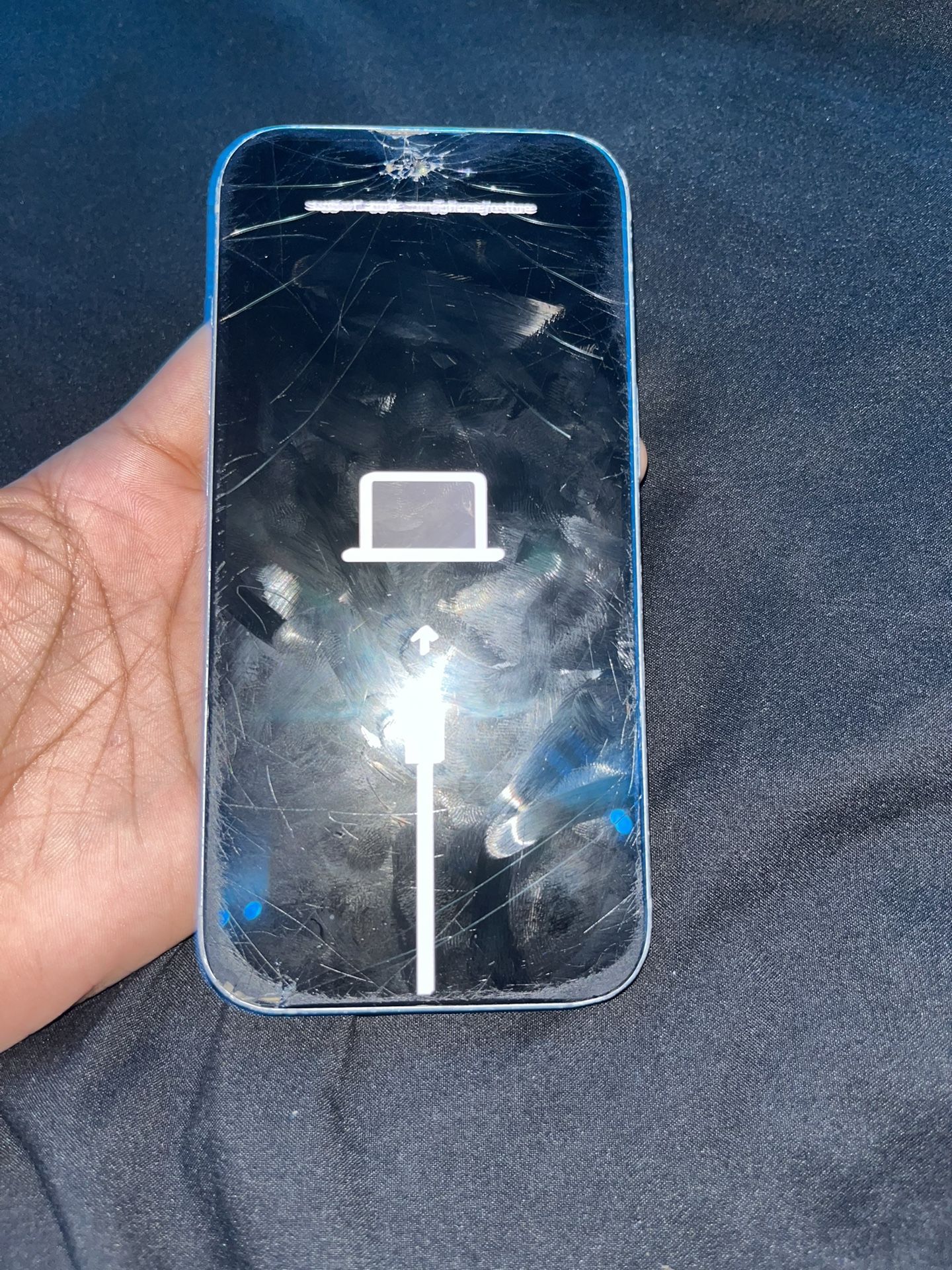 iPhone 15 (needs to get unlocked)