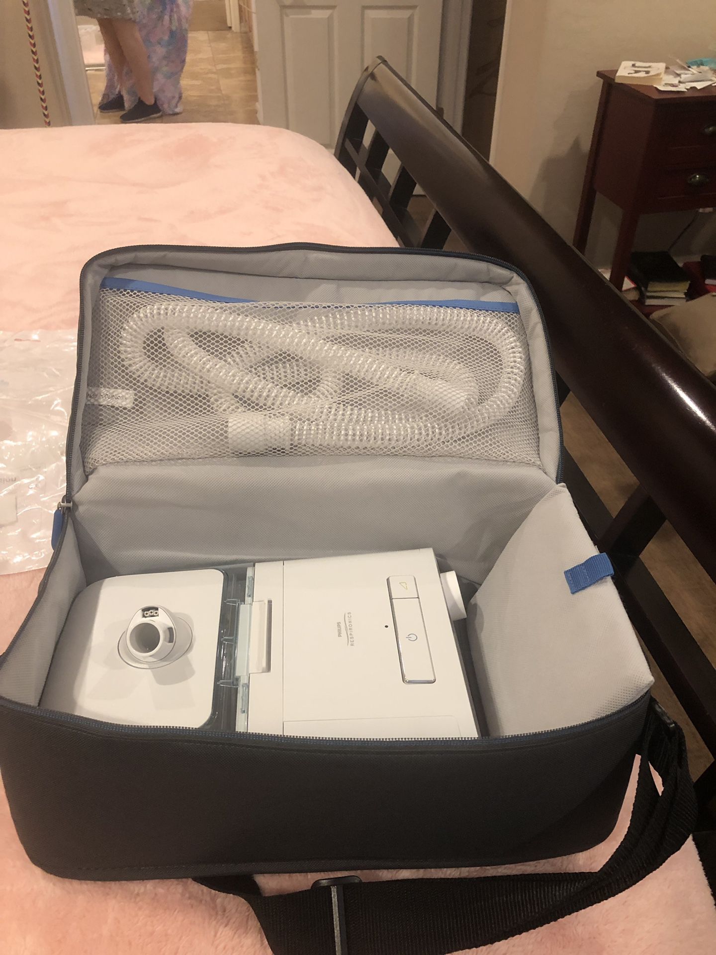 Phillips dream station resperonic cpap machine with built in humidifier