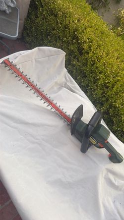 Black and Decker Hedge Trimmer