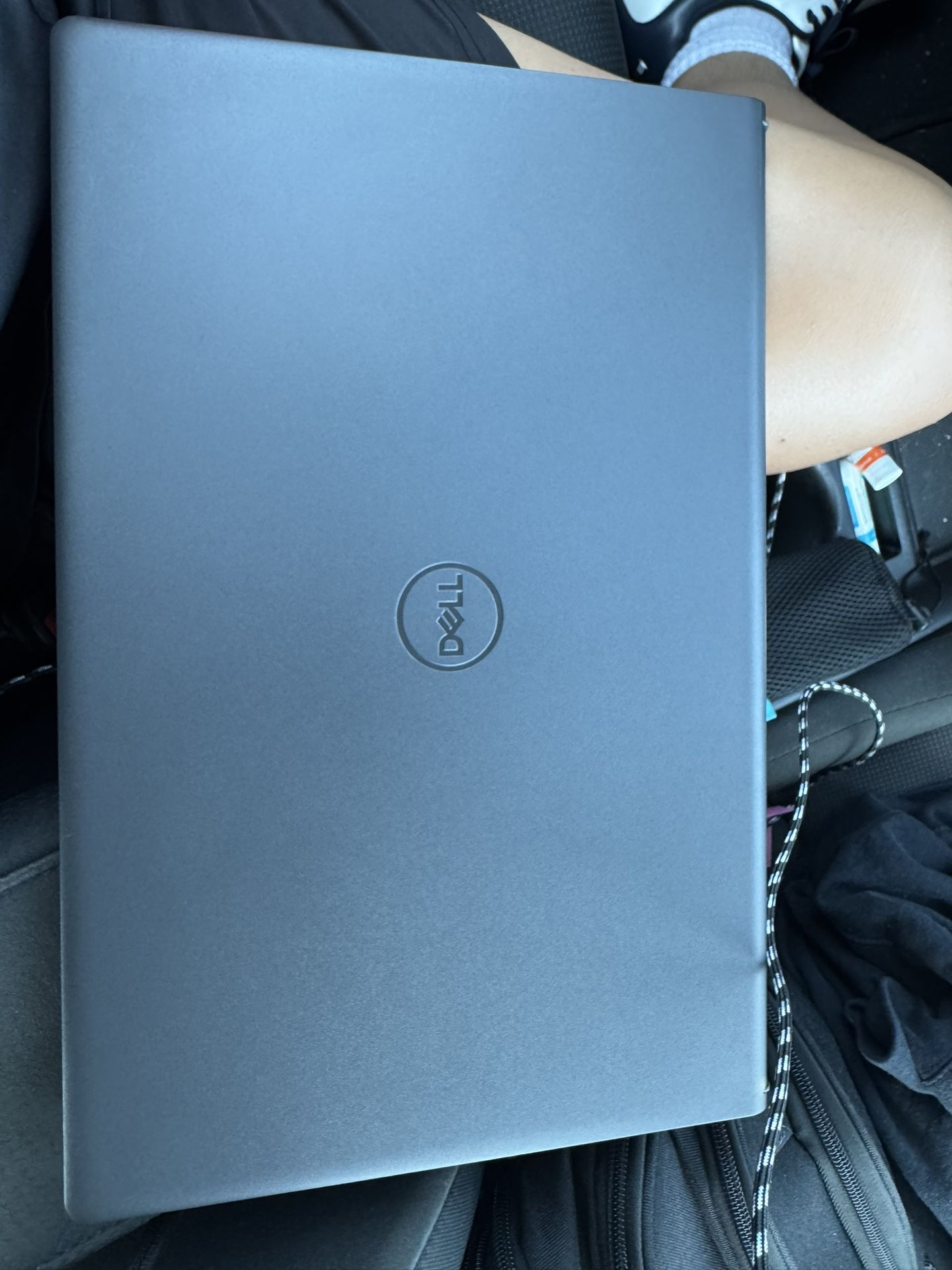 Laptop/ Computer Dell Inspiron 15 3530 Great For Office Use