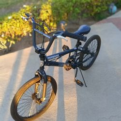 **( NEW)*** Mongoose Bmx /20 in