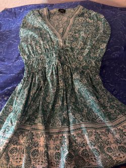 Cece soft green flower pattern dress