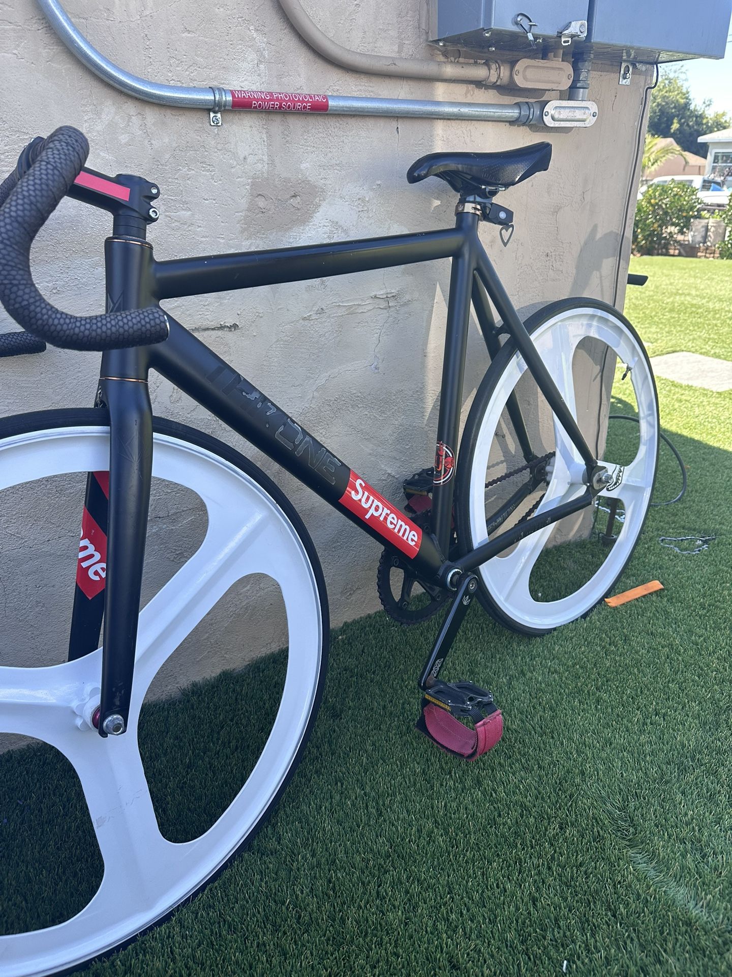 Throne Fixie/ trispoke