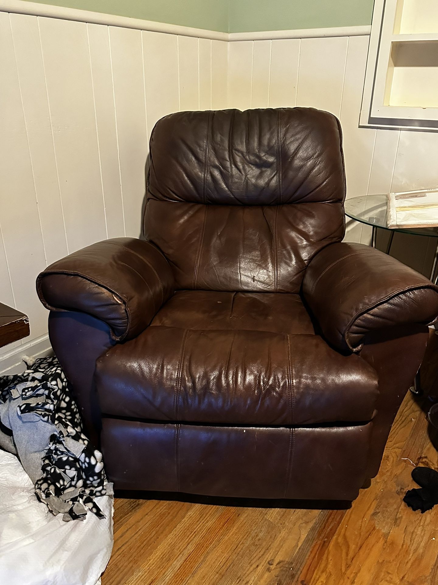 Recliner Still Like New 