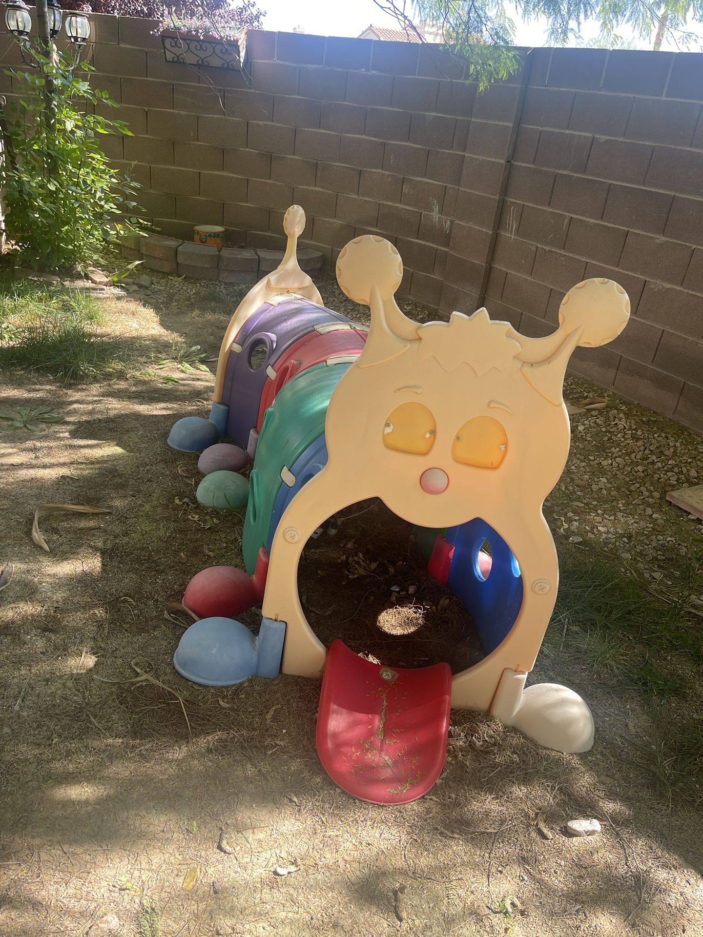Caterpillar Tunnel