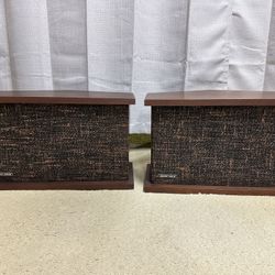 Vintage Bose 901 Speakers