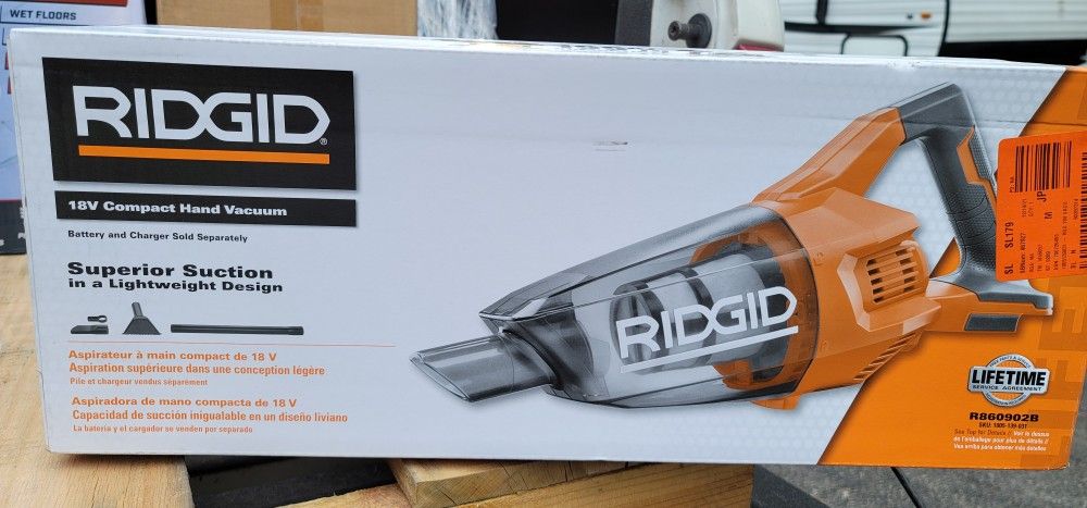 Ridgid 18V Cordless Hand Vacumm ( Tool Only) with Crevice Nozzle, Utility Nozzle & Extension Tub