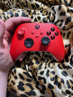 Xbox controller w/ battery pack