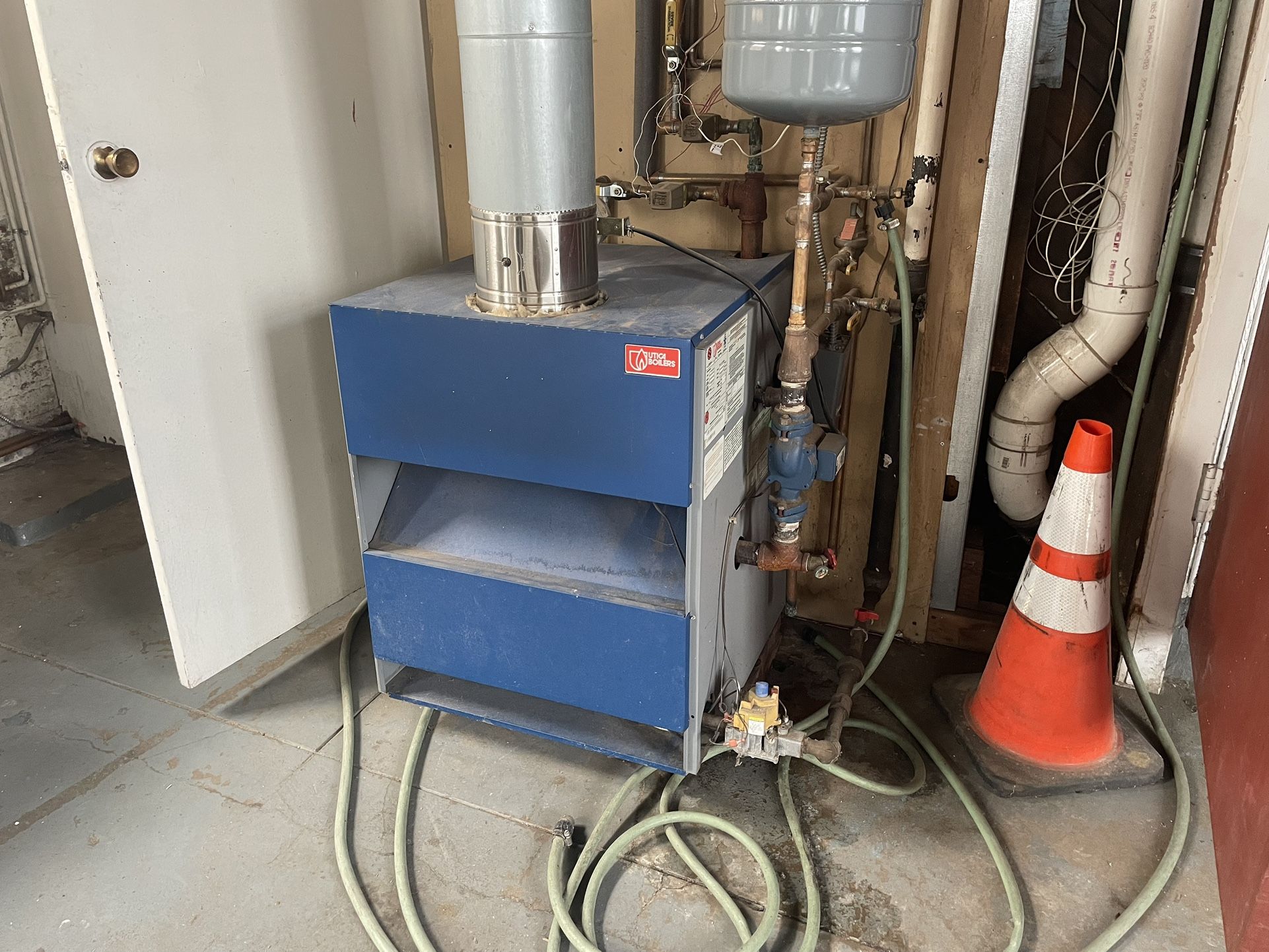 Utica Boiler (Natural gas) for Sale in Union City, NJ - OfferUp