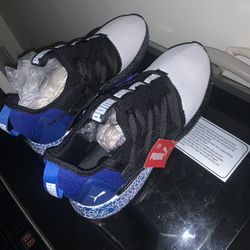 Pumas Size 8.5 