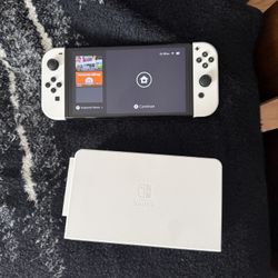 NINTENDO SWITCH OLED PERFECT CONDITION 
