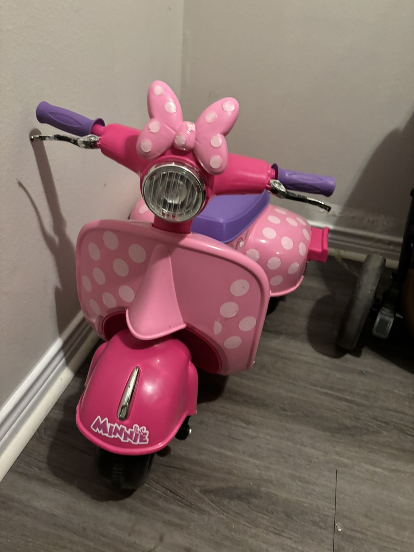Minnie Mouse Scooter