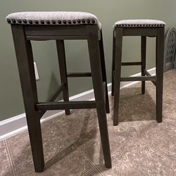 Saddle Bar Stools 30 in. Grey Fabric and Antique Grey Base