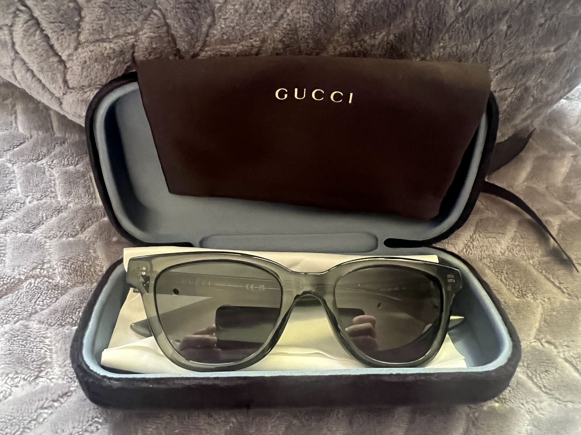 GUCCI SUNGLASSES 