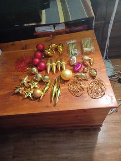 Over 40 Christmas  Decorations 