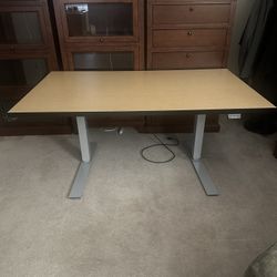 High Quality Electric Adjustable Table