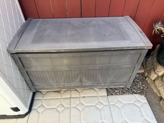 Storage bin