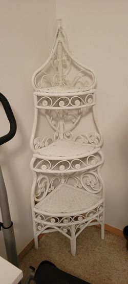 White Wicker Corner Shelf Unit