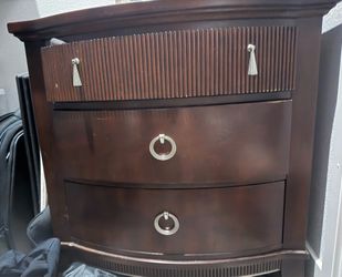 Mid Century Modern Style Curved Nightstand / End Table – Solid Wood Look