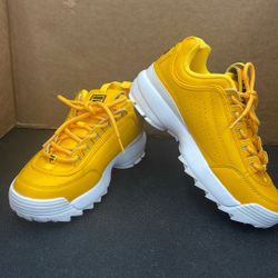 Women’s Shoes Item No 554 (Shopgoodwill)