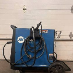 Miller Millermatic 210 Welder