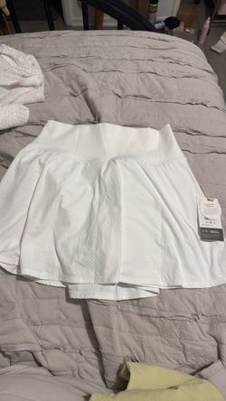Vuori White Gingham Skort size medium
