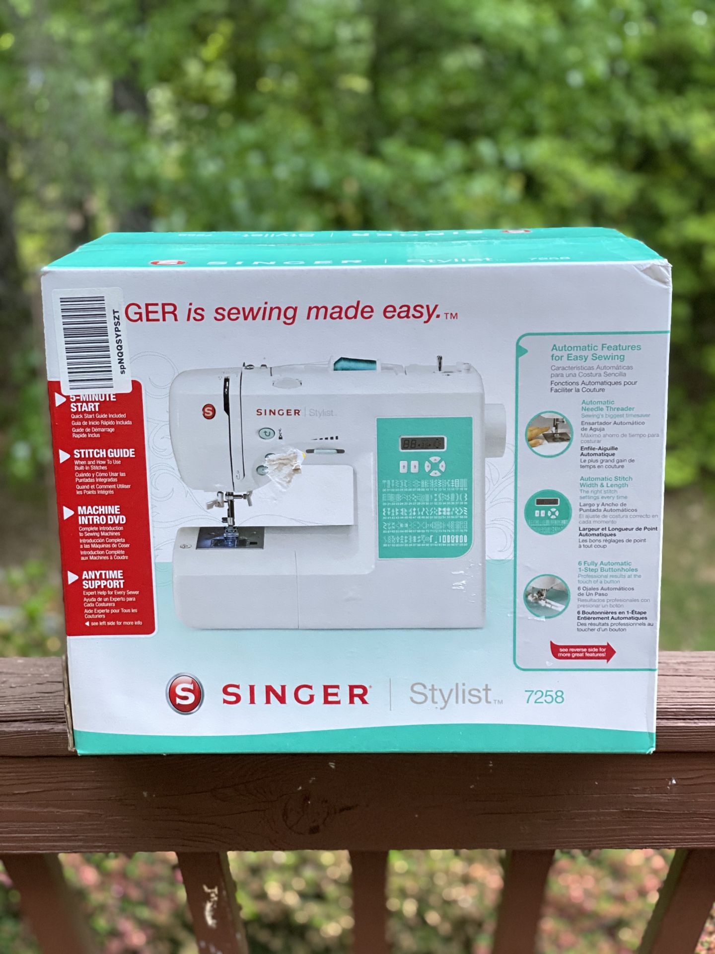 Singer 7258 Stylist Computerized 100-stitch Sewing Machine