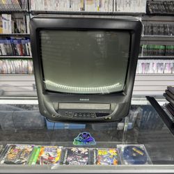 13 Inch Tv VCR Not Working But tv Perfect To Play Duckhunt Or Any System $125 Gamehogs 11am-7pm