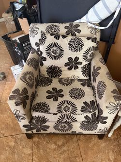Free floral arm chair