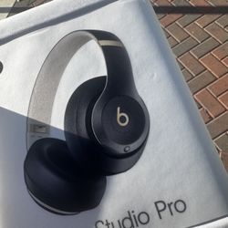 Beats Studio Pro