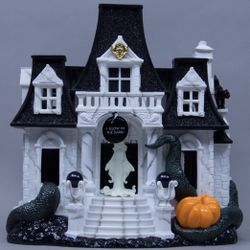 B&BW Candle Holder Halloween Mansion 