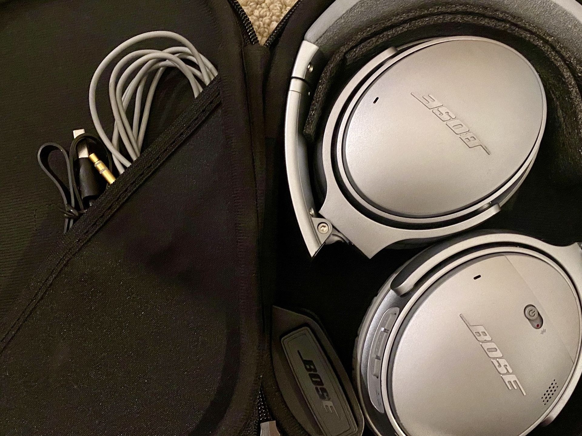 BOSE Quitecomfort II Noise Canceling Headphones