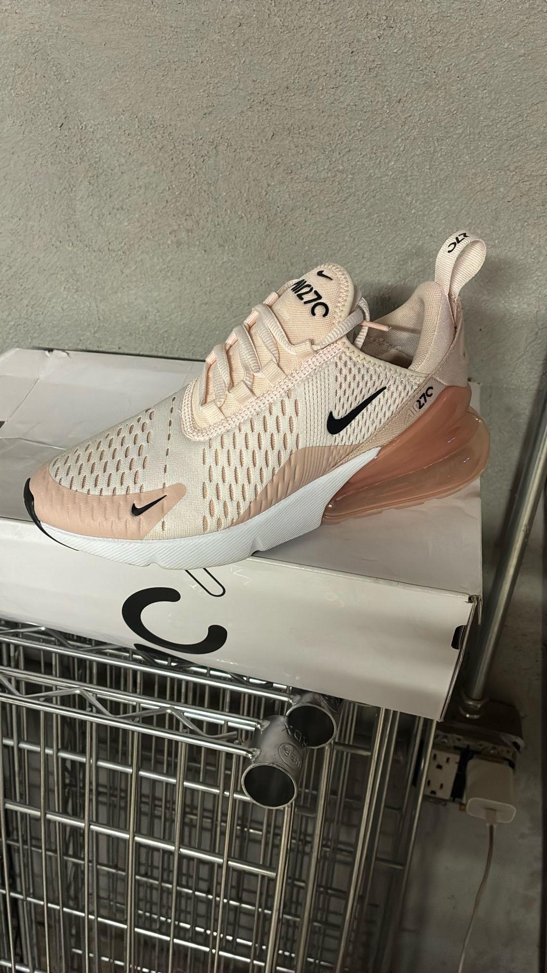Air 270