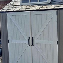 Rubbermaid Shed  
