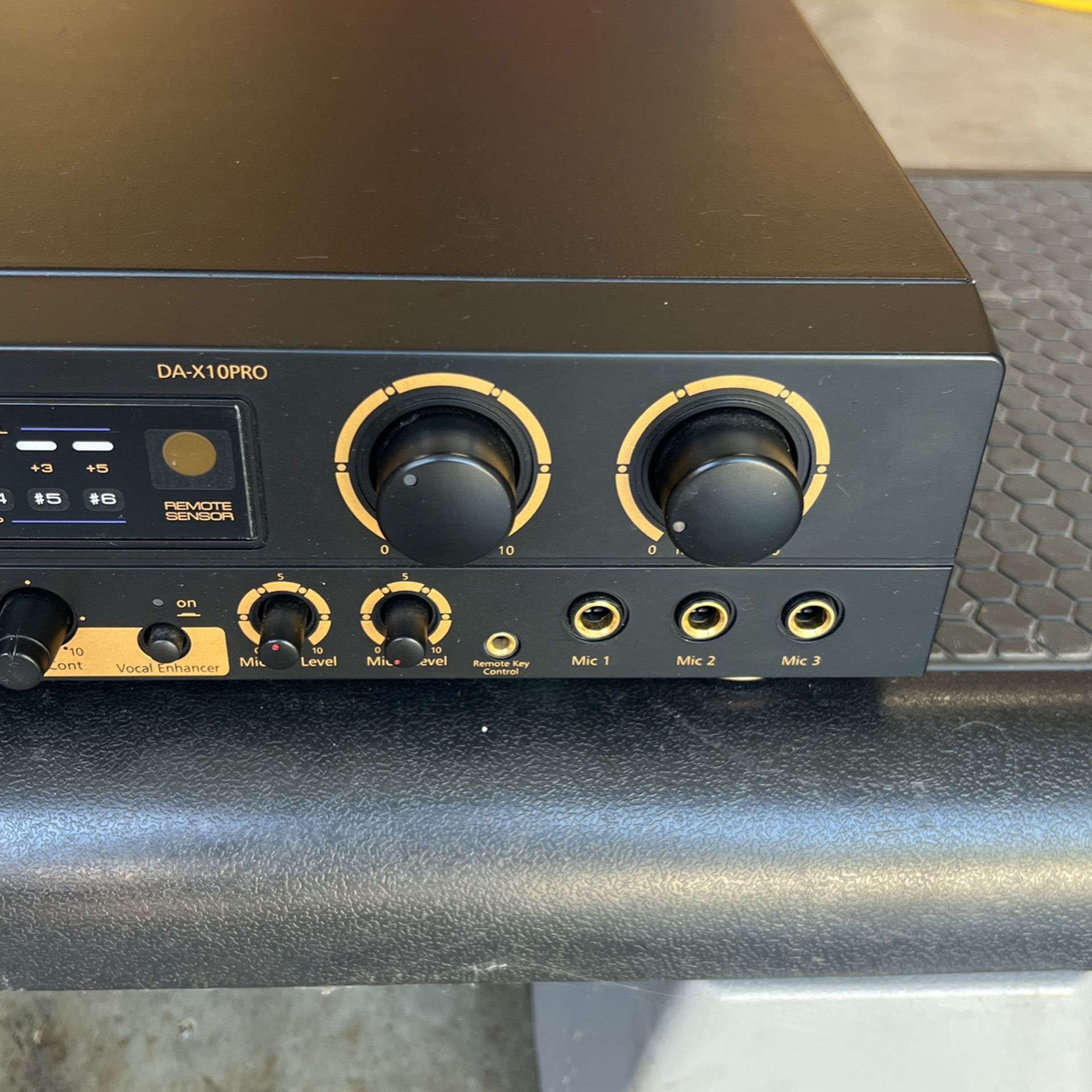 VocoPro DA-X10 PRO Pro Digital Karaoke Mixer with Vocal Enhancer X10 best mixer