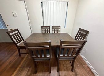 Dining set with chairs