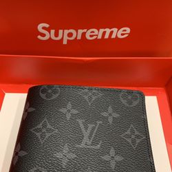 Supreme Louis Vuitton Wallet