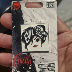 Disney Parks 2021 Cruella "Evil by Design" Limited Release Pin. 