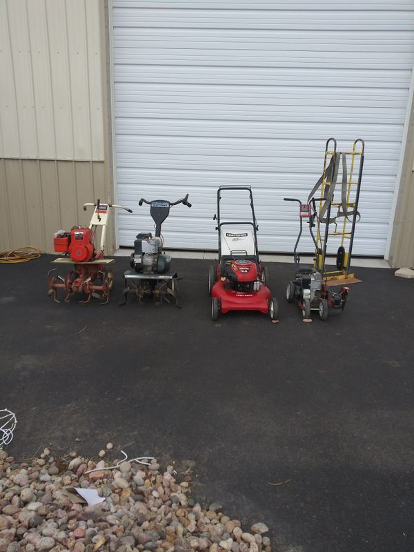 MONTGOMERY WARDS ROTOR TILLER 5 HORSEPOWER. 200. BLACK CRAFTSMAN ROTOR