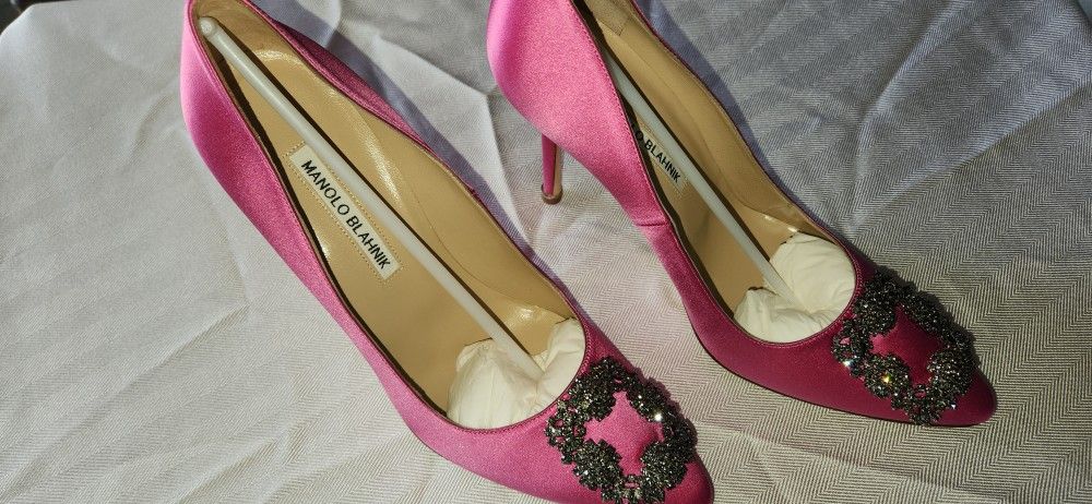MANOLO BLAHNIK HANGISI 105 M39 PINK SATIN