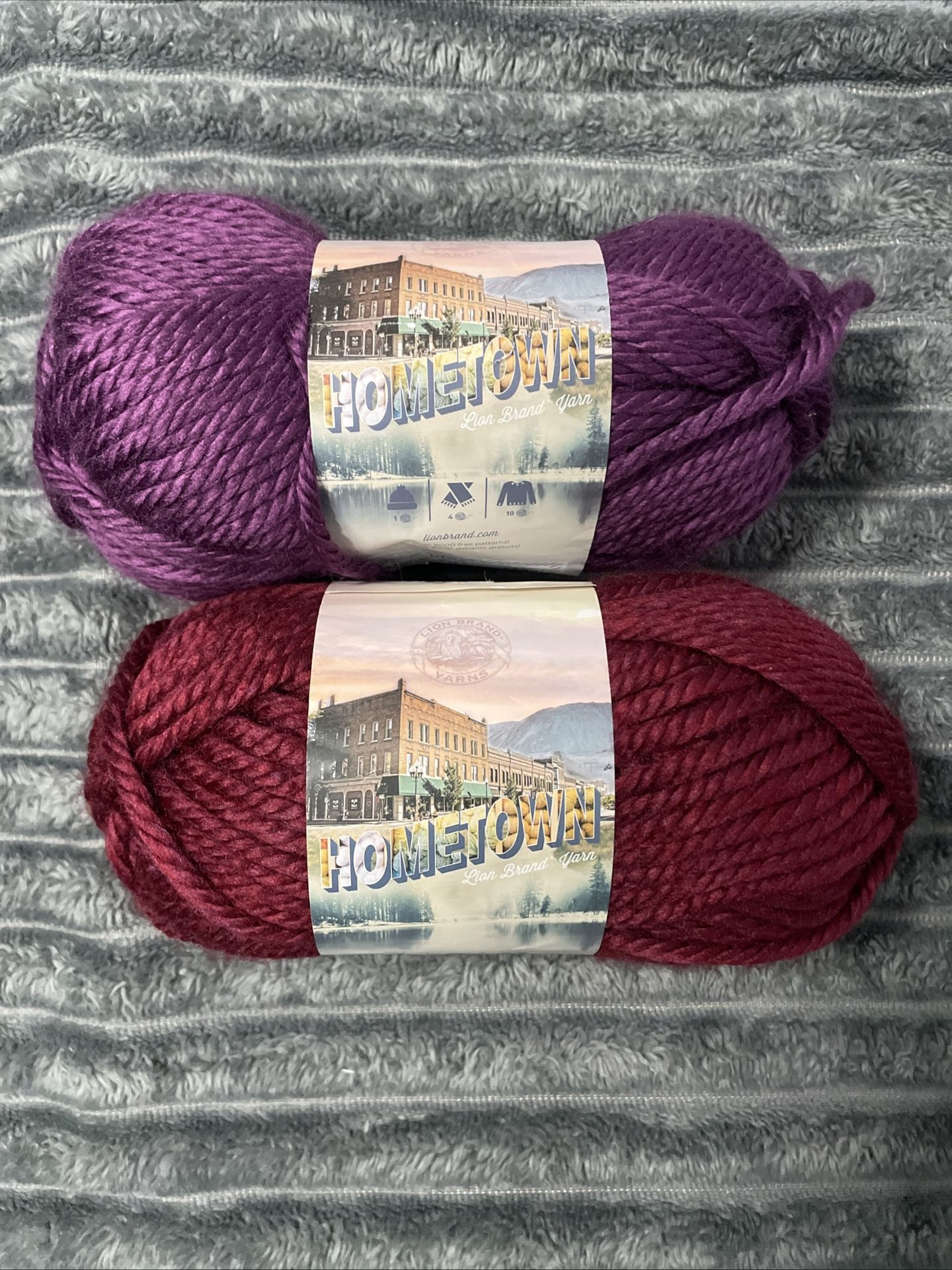 2-Skeins Lion Brand Hometown Yarn-Pinot De Napa Valley 5 Oz 81 Yards Each Bulky