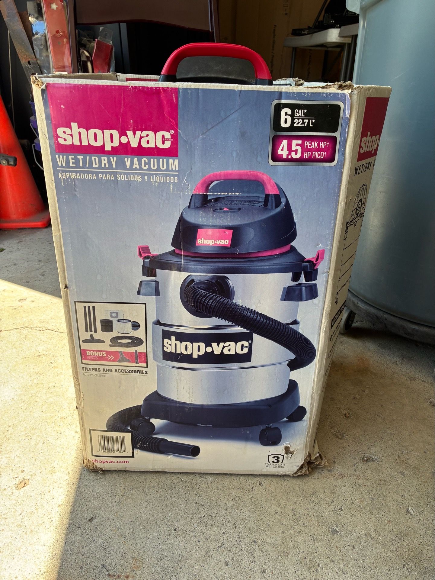 Shop•vac 6 gallon Wet/Dry Vacuum