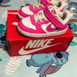 Nikes 