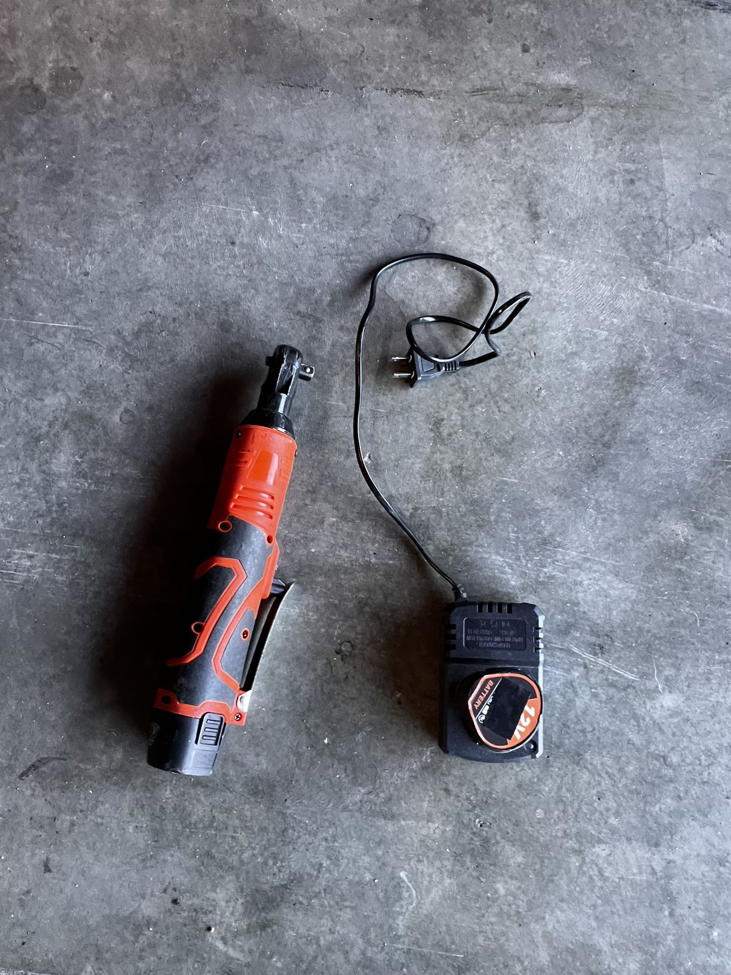 drill and electric ratchet