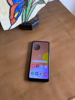 Samsung Galaxy A11 ( Unlocked) 32gb black color