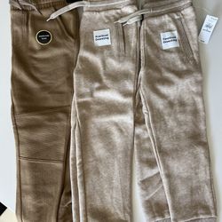 Brand New Set Of 3 Kids Boys Khaki Knit Pull On Pants Joggers Size 4-5T