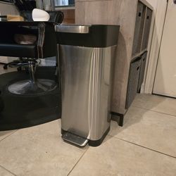 Joseph Joseph 20L Trash Compactor