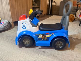 Paw Patrol Kids Ride-On Chase Cruiser Ride-On*