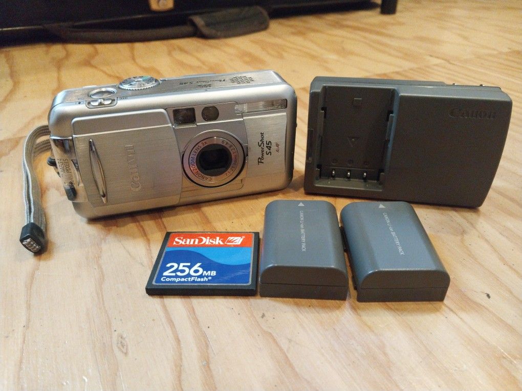 Canon Powershot S45